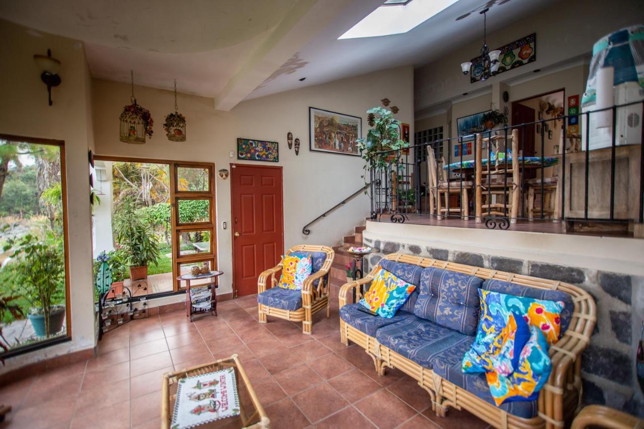 Santa María del Lago San Pedro La Laguna Exterior foto
